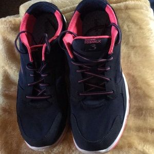 Skechers tennis shoes